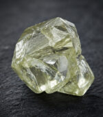1.46 CT Rough Shape Enhanced Green Color VS2 Clarity (8.15 MM) - Image 2