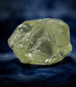 1.46 CT Rough Shape Enhanced Green Color VS2 Clarity (8.15 MM) - Image 3